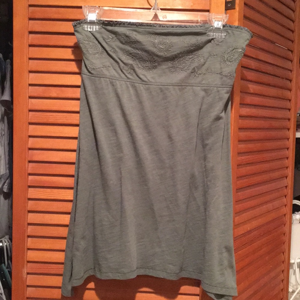 Strapless top